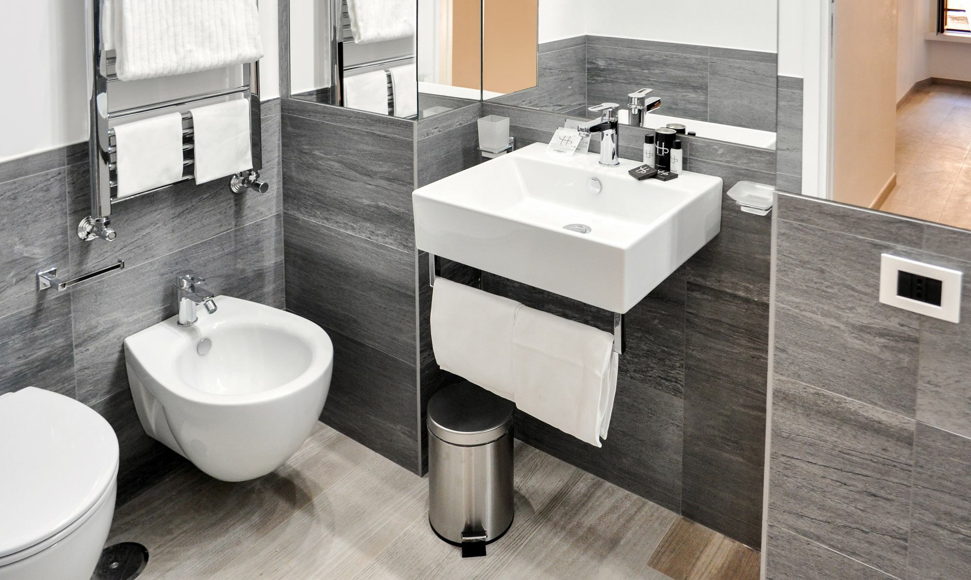 Lhp Suite Roma Termini Esterno foto